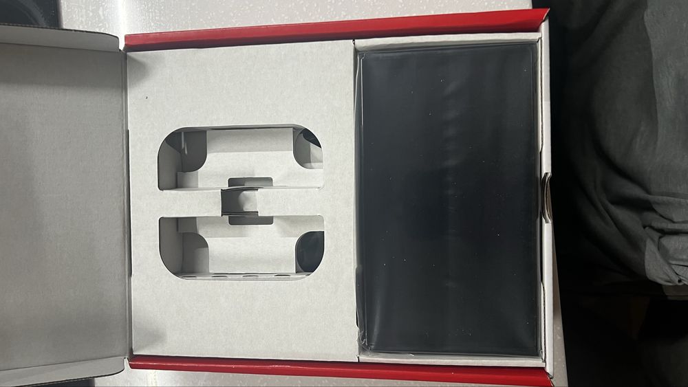 Игровая консоль Nintendo Switch OLED