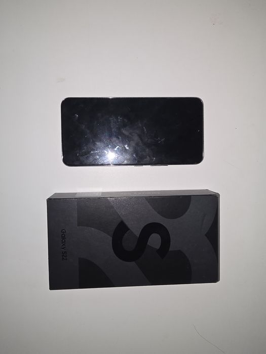 Продам/Обменяю Galaxy S22