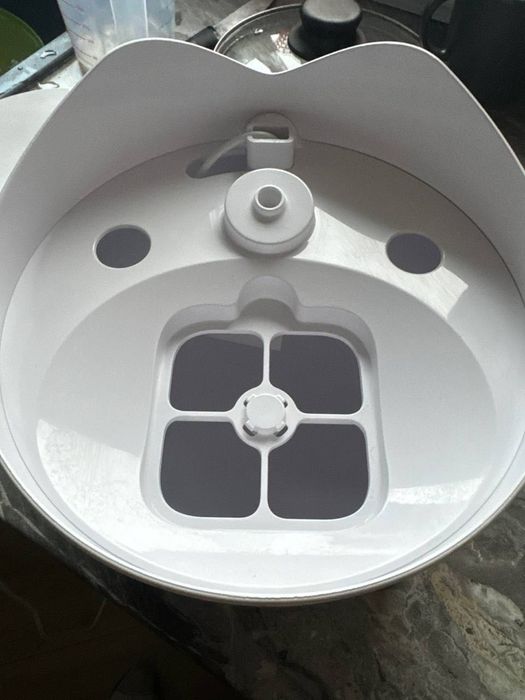 Catit PIXI Fântână oțel inoxidabil – stare foarte bună, fără filtru