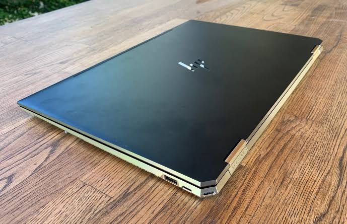 Ноутбук hp spectre 360