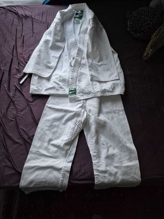 Кимоно для дзюдо, каратэ. Размео 150.