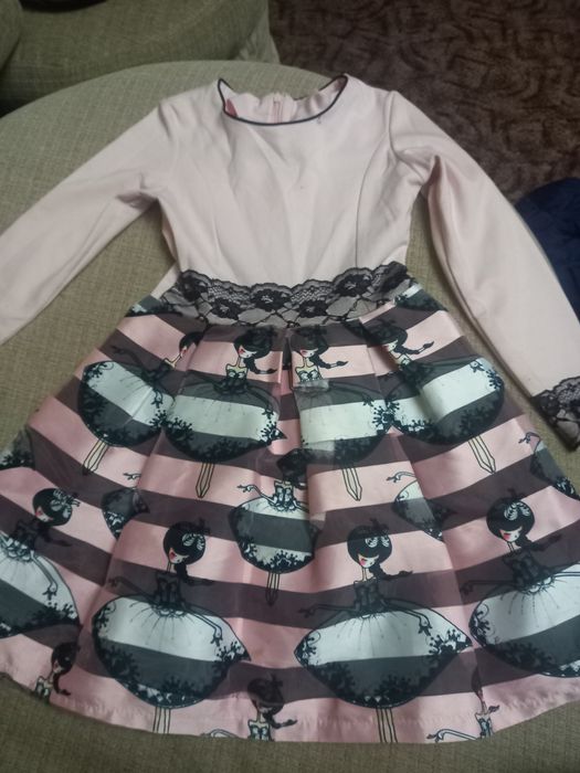 Страхотна рокля  до 134см