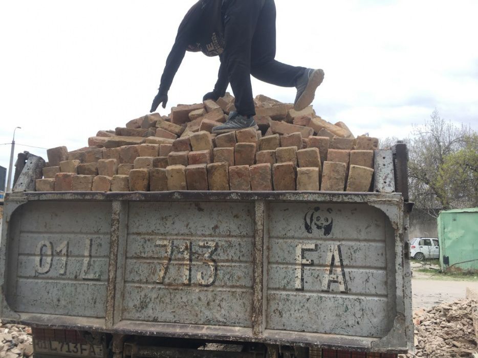 Bu gisht бу гишт бу кирпич kop miqtorda soniga sifatiga jovop