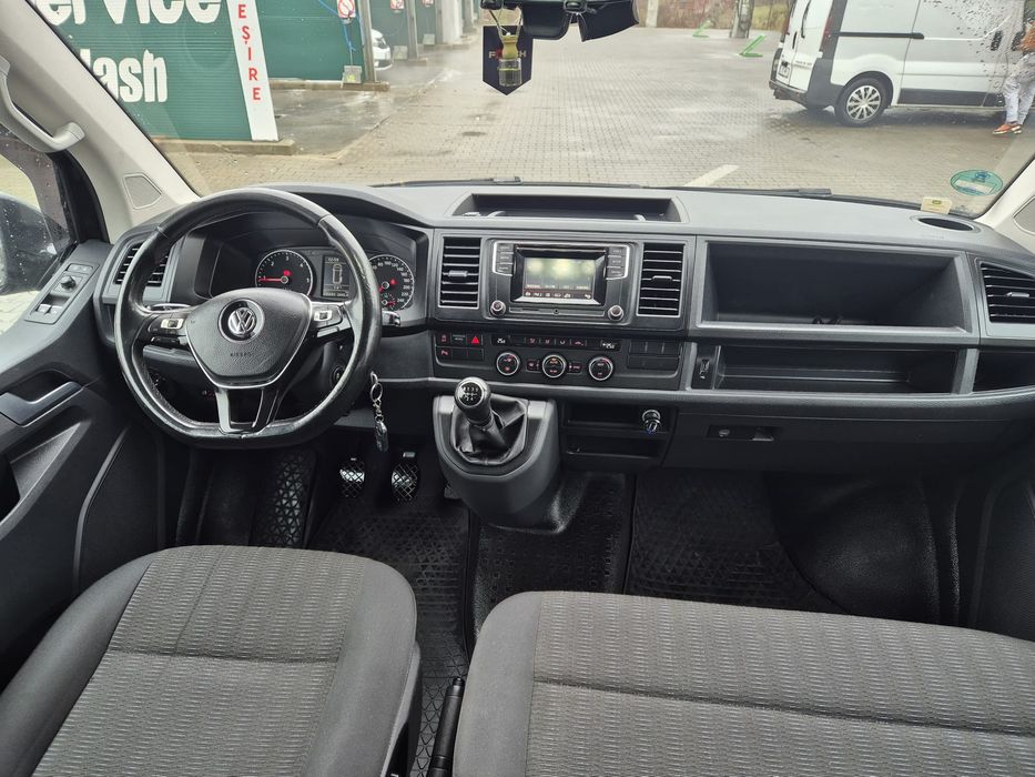 Închiriez Microbuz auto 9 locuri.Transport persoane