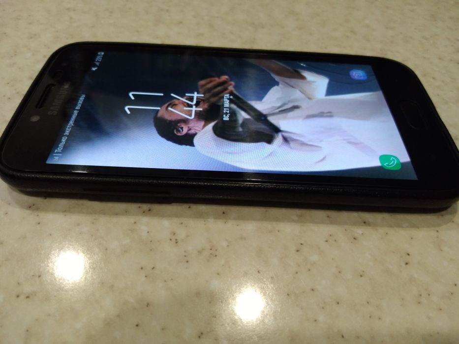 Продам  телефон Самсунг Галакси J2 2018 г.