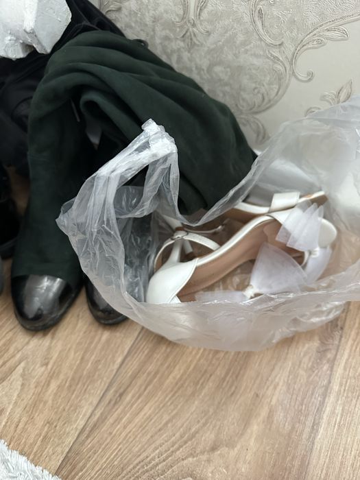 Все обуви за 4000 тенге