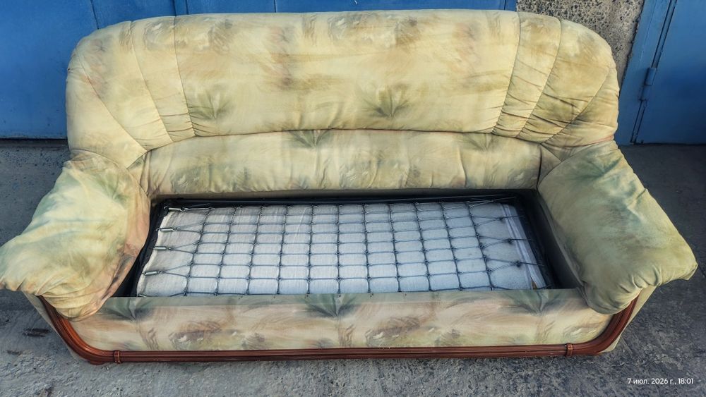 Продам диван после химчистки