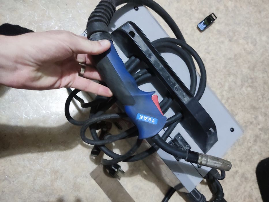 Продам сварочный полуавтомат ресанта