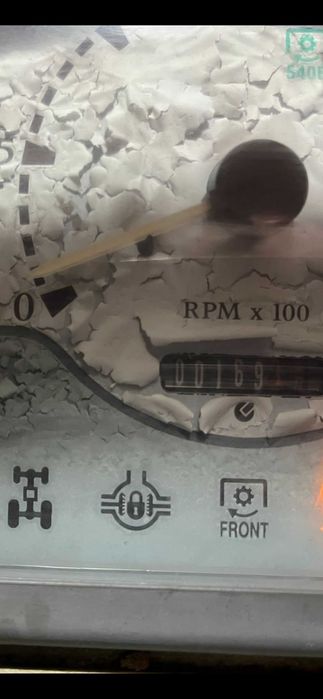 Tractor UTB Universal vr, viticol pentru vie 4x4 și 4x2, cu acte