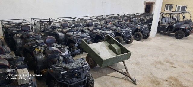 Срочный продаем квадроцикл 800 ODS и центро фуга выбросите