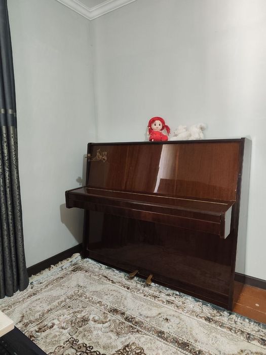 Пианино Ласточка
