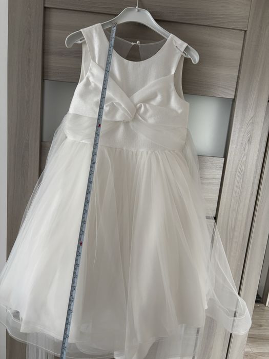 Rochie mireasa mica eleganta alba prima comuniune