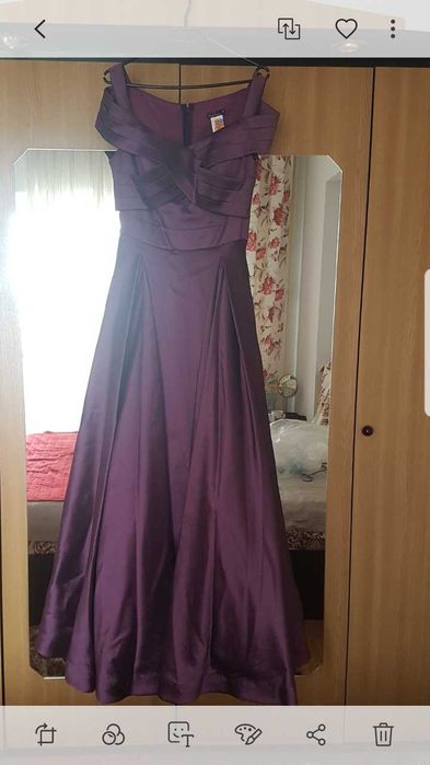 Vand rochie seara superba