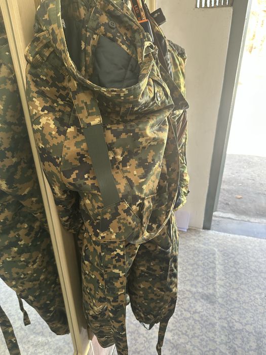 Продам  новые ватники камуфлированные.