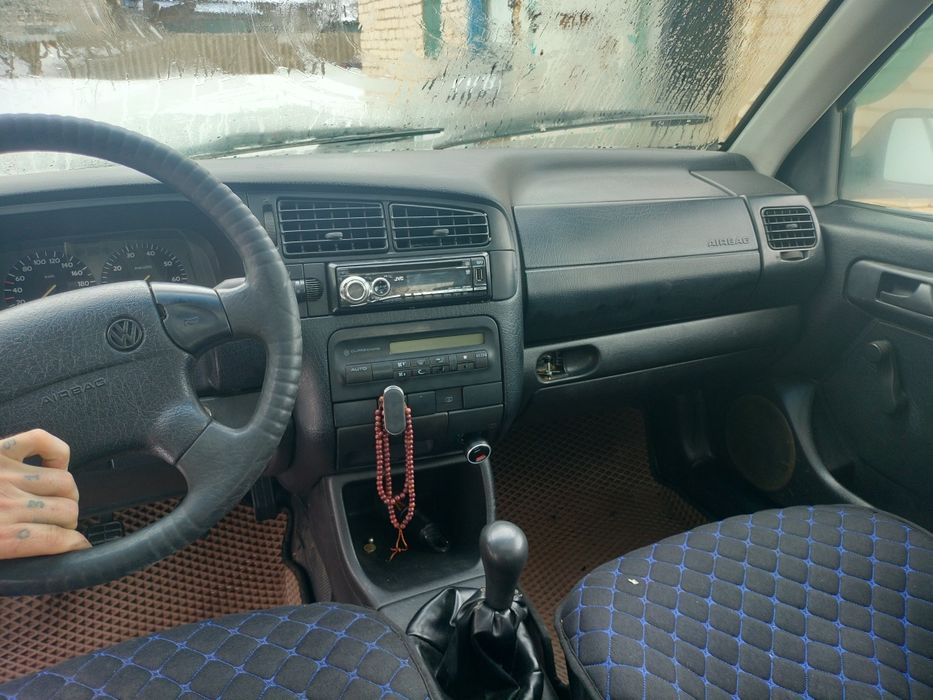 Продам гольф 3 надо делать движок