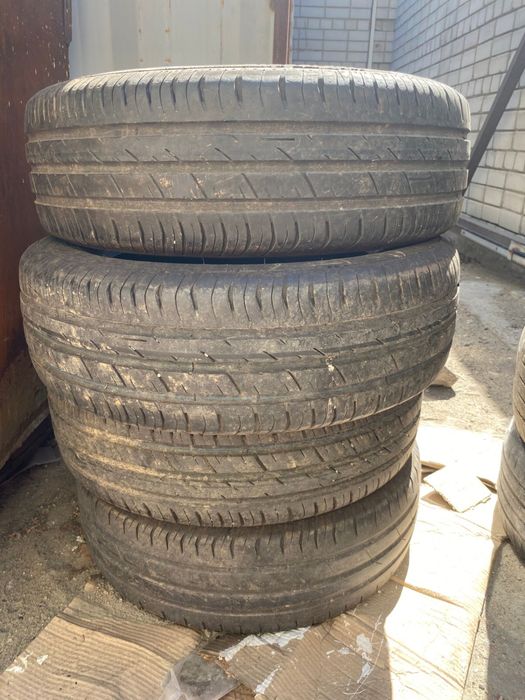 продам шины.