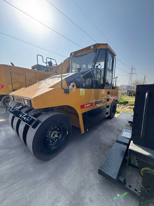 Пневмоколесный дорожный каток SANY SPR160C-8 (16 Тонный)