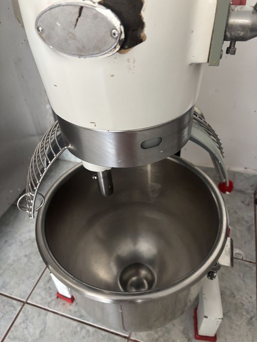 Mixere, dulapuri frigorifice duble, congelator