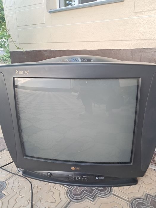 Телевизор цветной