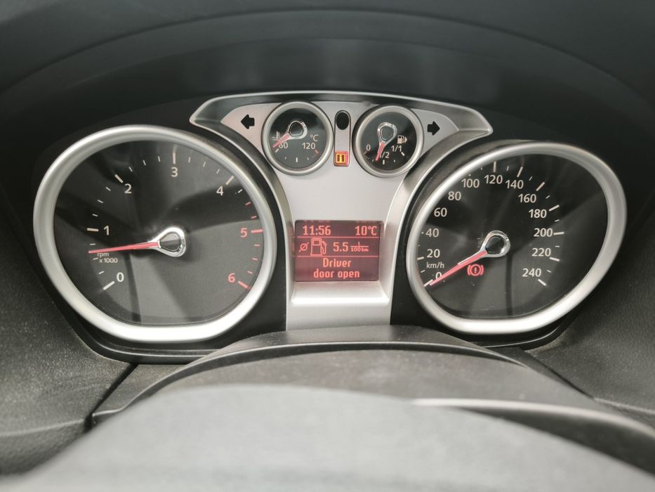 FORD Focus 2009 — imagine 5