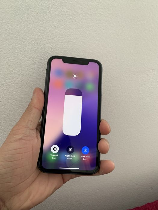 Айфон 11 , 127/79% хр 64/100