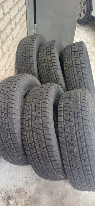 Продам резину новую размер 16