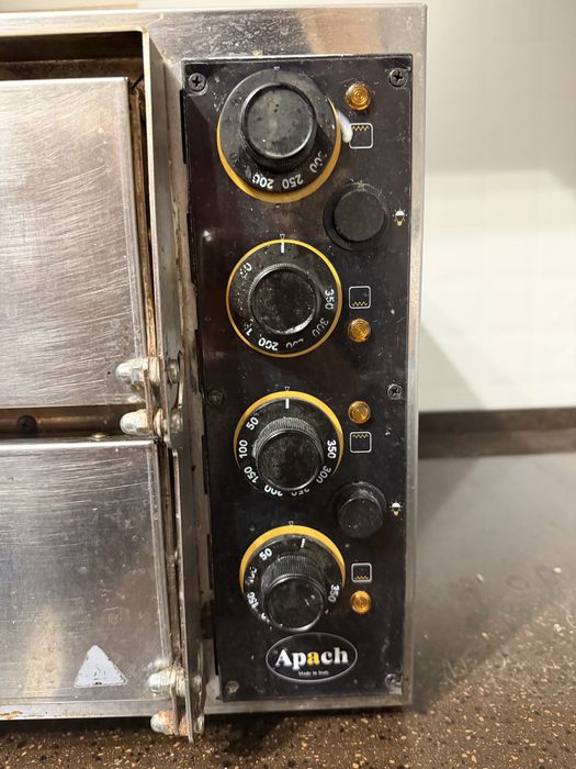 Пицца печь Apach Италия