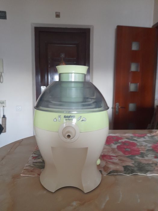 Продам соковыжималку