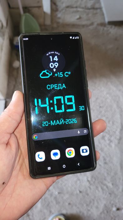 Motorola 30 Ultra edge