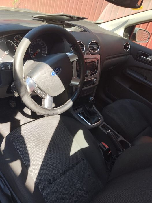 Vând Ford focus 1.6 tdci