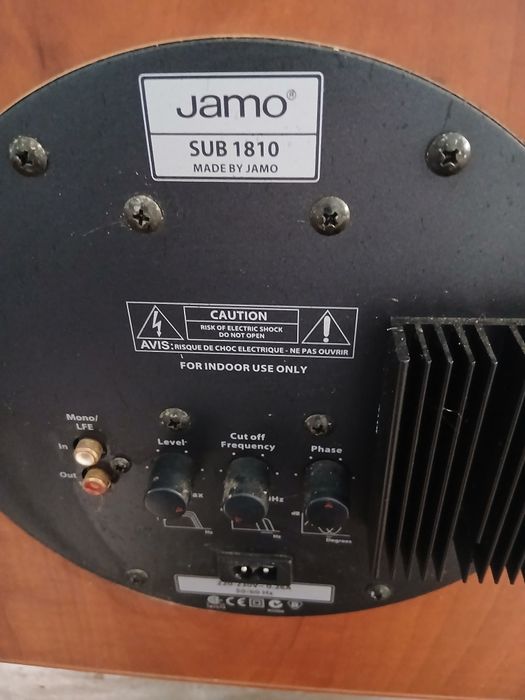 Активен SUB  JAMO SUB 1810 10" 180W за 170EU.