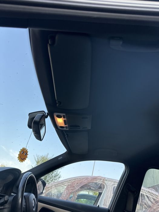 Plafon Pavilion Negru M BMW E90 / E91 / E92 acesorii negre incluse