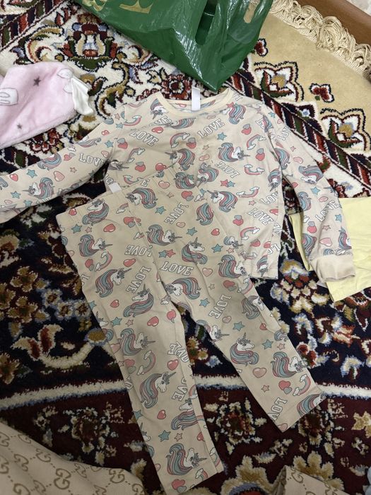 Одежды для девочек