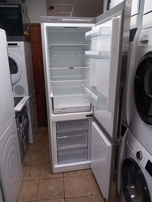 Иноксов комбиниран хладилник с фризер Сименс Siemens А++ 2год.Гаранция