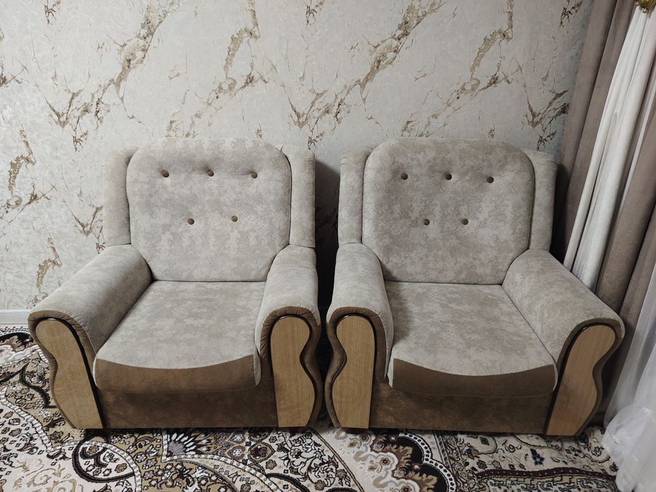 Ikkita kreslo sotiladi