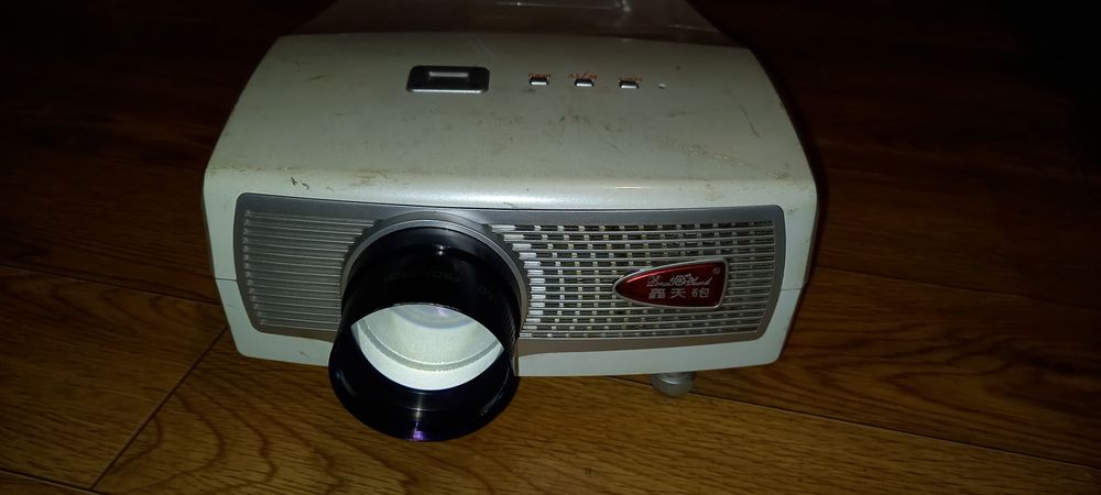 Продам видеопроектор