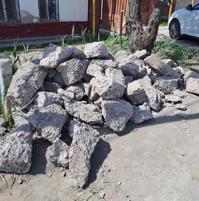 Деревянный столб