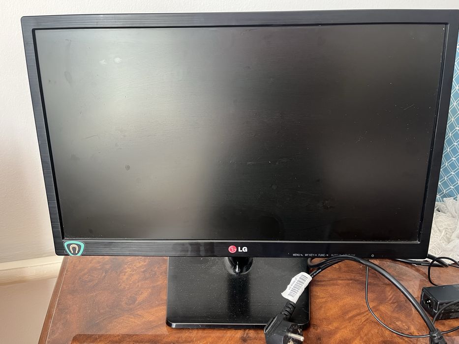 Монитор LG 22EN33SA, 21.5 дюйма