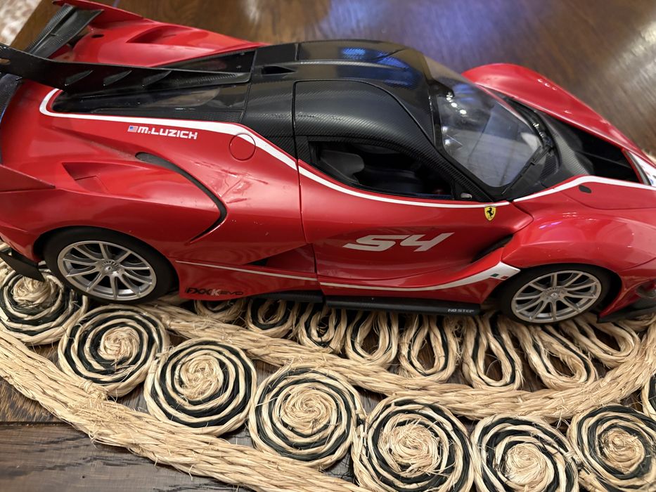 masina ferrari stare buna