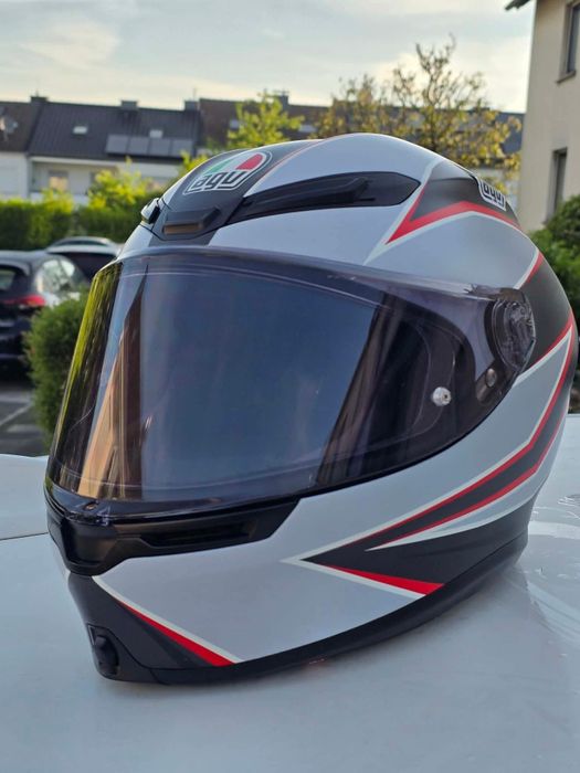 Мото каска AGV K1S.   Agv k6 L