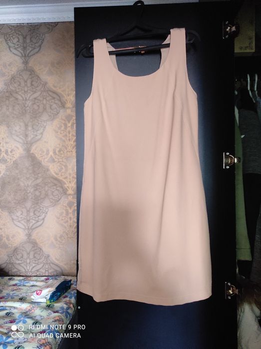 Продам  2 платья