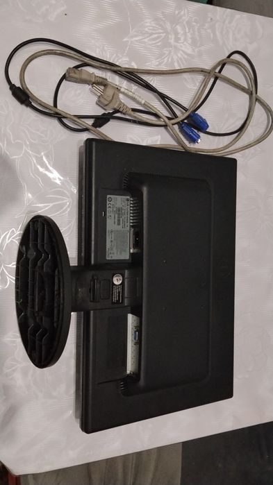 Монитор LG FLATRON 19"