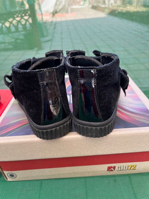 Ботинки на девочку 34р, 35р