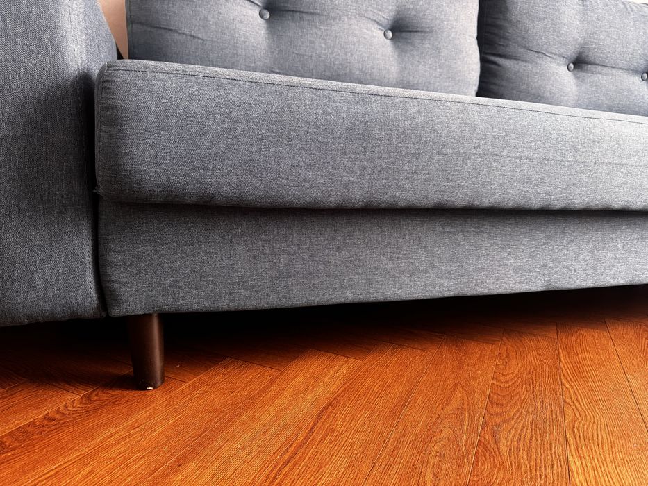 Диван 220, Россия