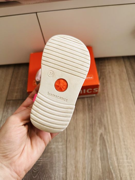 Обувки Biomecanics