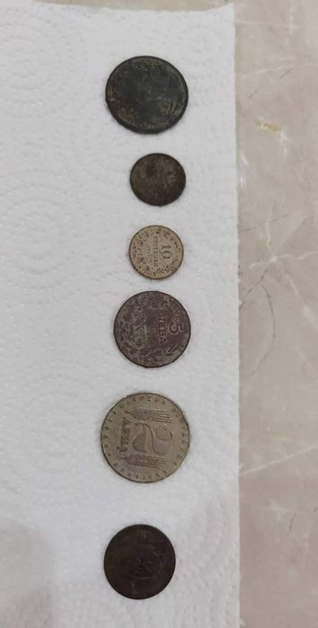 Монети разнообразни