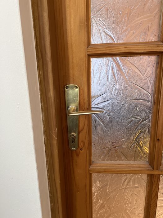 Uși din lemn de brad, interior, diverse dimensiuni