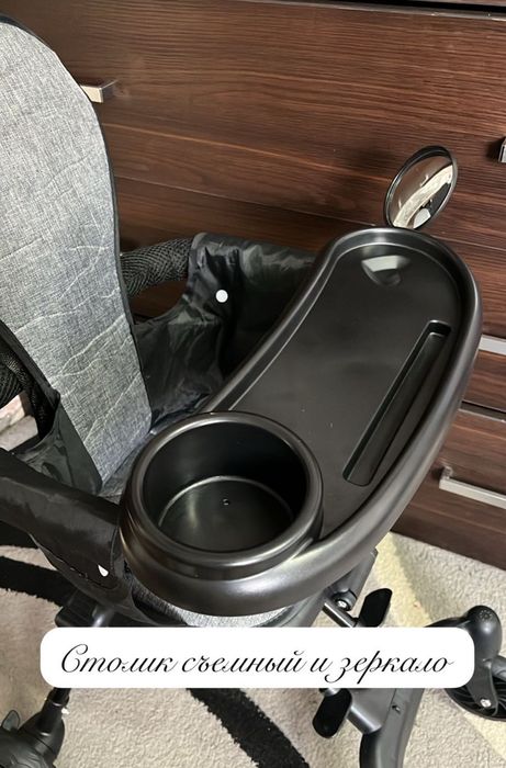 Коляска легкая новая