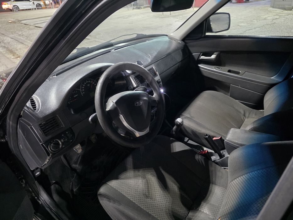 Lada Priora universal 2012