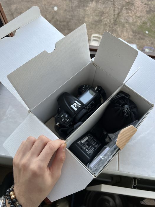 Nikon d300 Пълен Комплект с Обектив